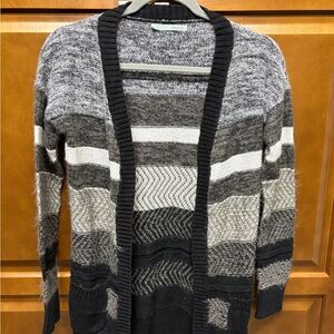 Maurices Black and Gray Patterned Cardigan